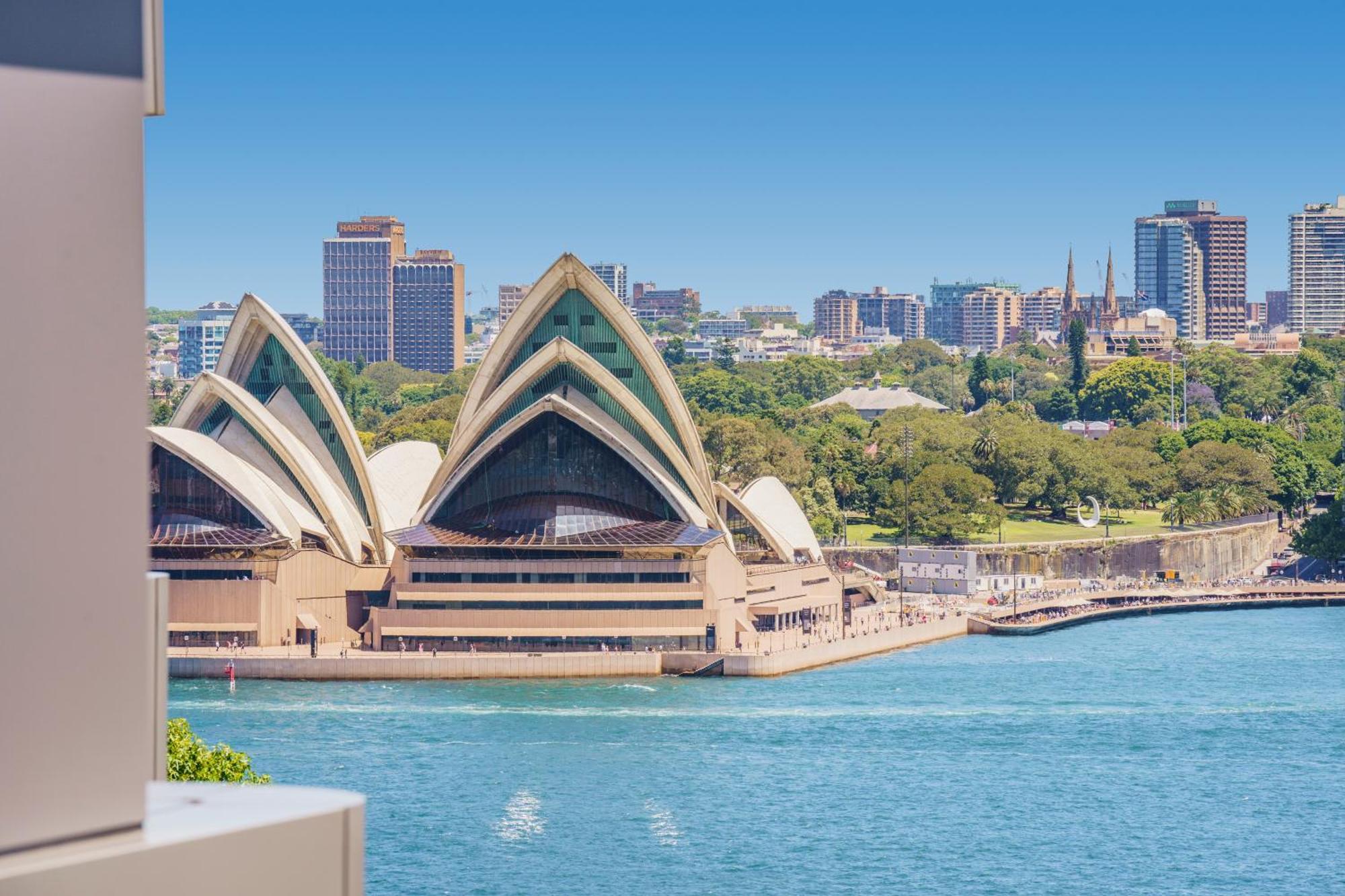 Apartment Harbour Bridge Views